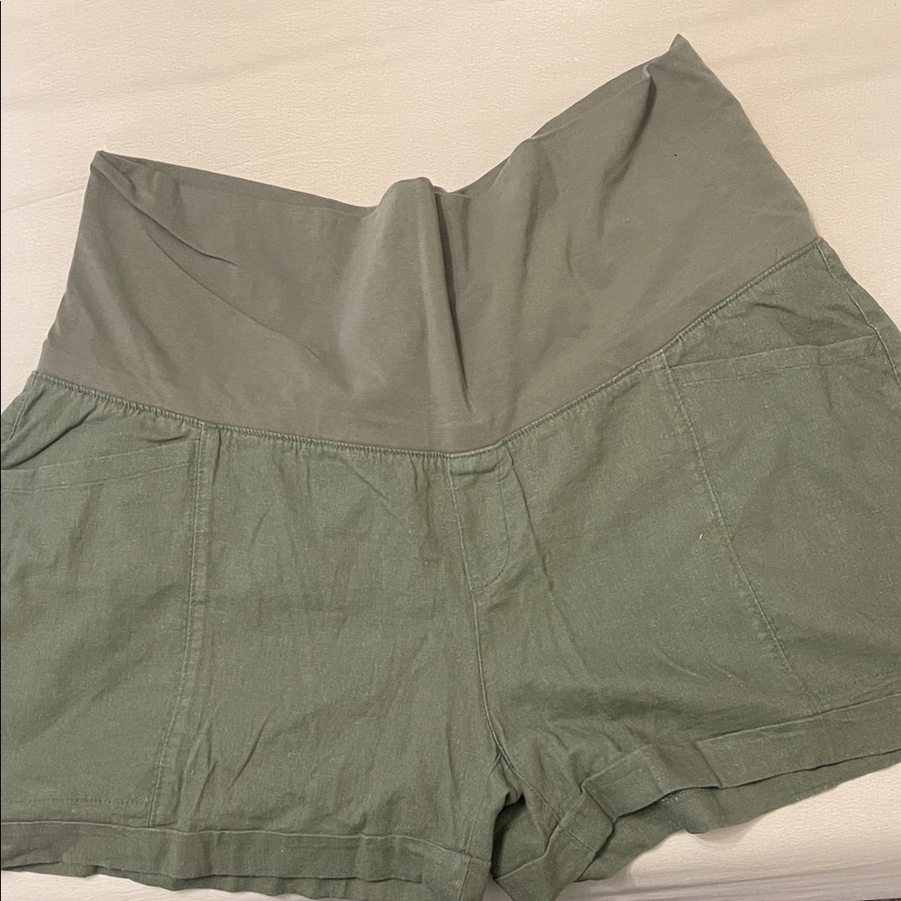 Old Navy Women's Green Shorts